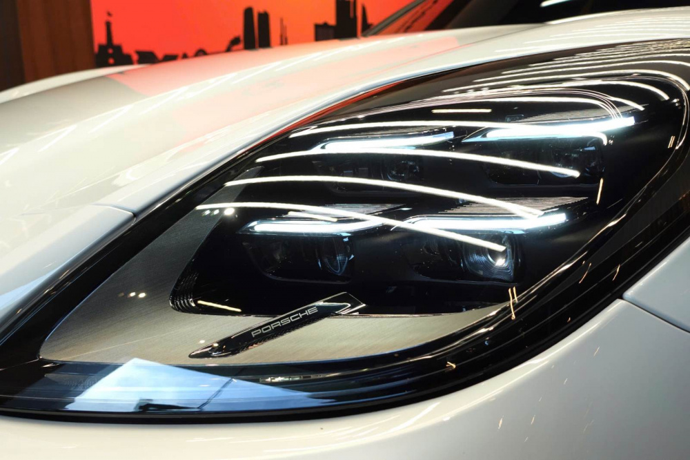 Siêu phẩm Porsche Panamera sắp ra mắt phiên bản mới