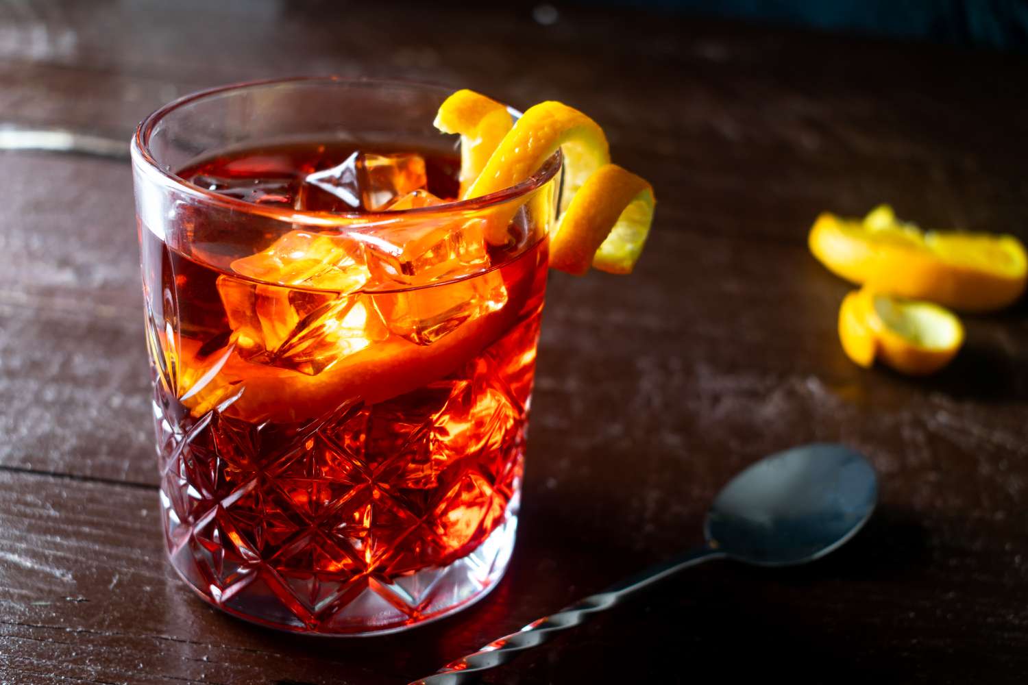 5 Thuật ngữ đi bar phổ biến giúp bạn “giải ngố” khi xuống phố
