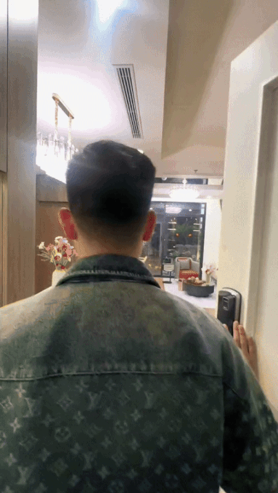 Vợ chồng Thủy Bi