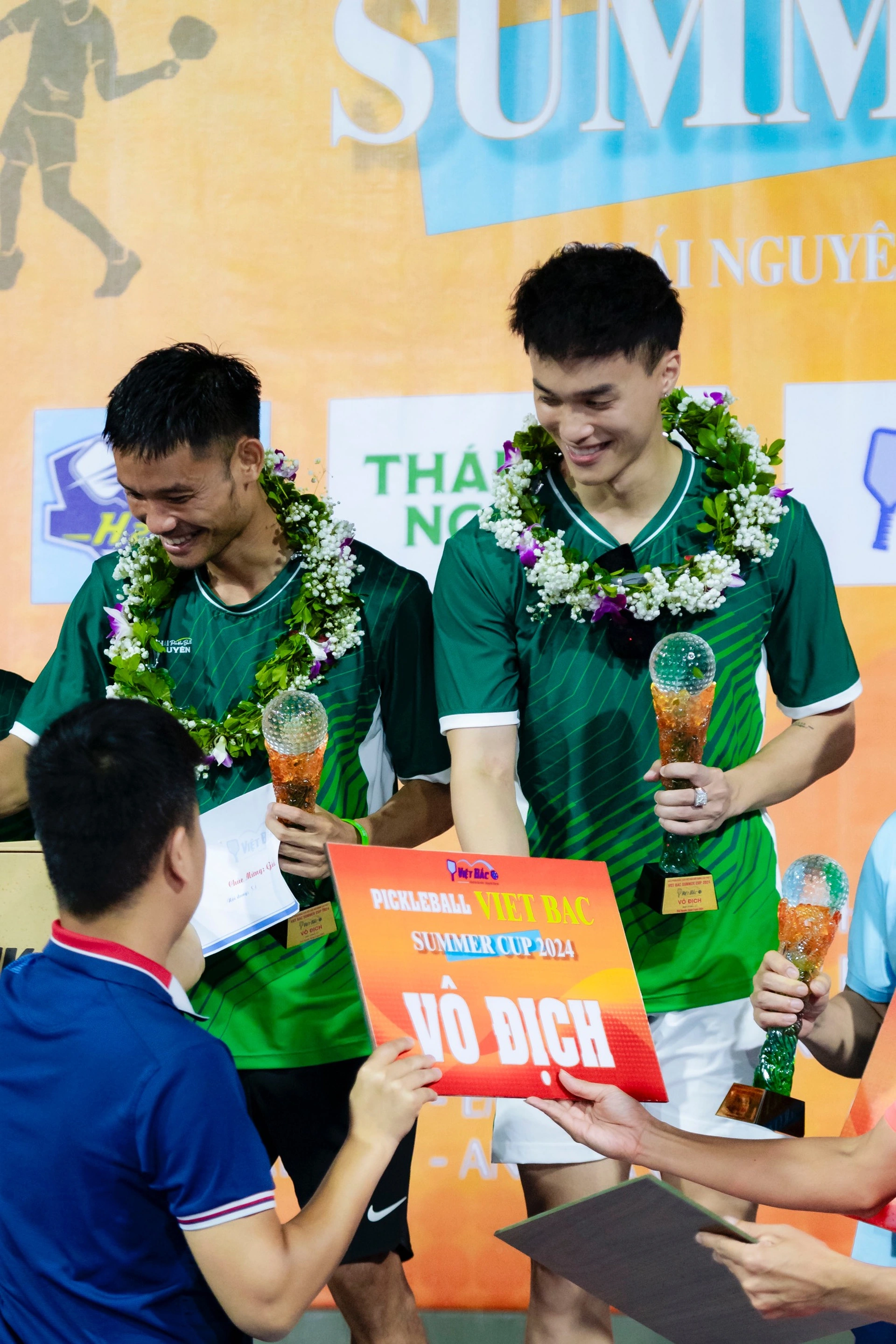 Người trẻ chi trăm triệu sắm đồ pickleball: Mặc đẹp không phải để "sống ảo"