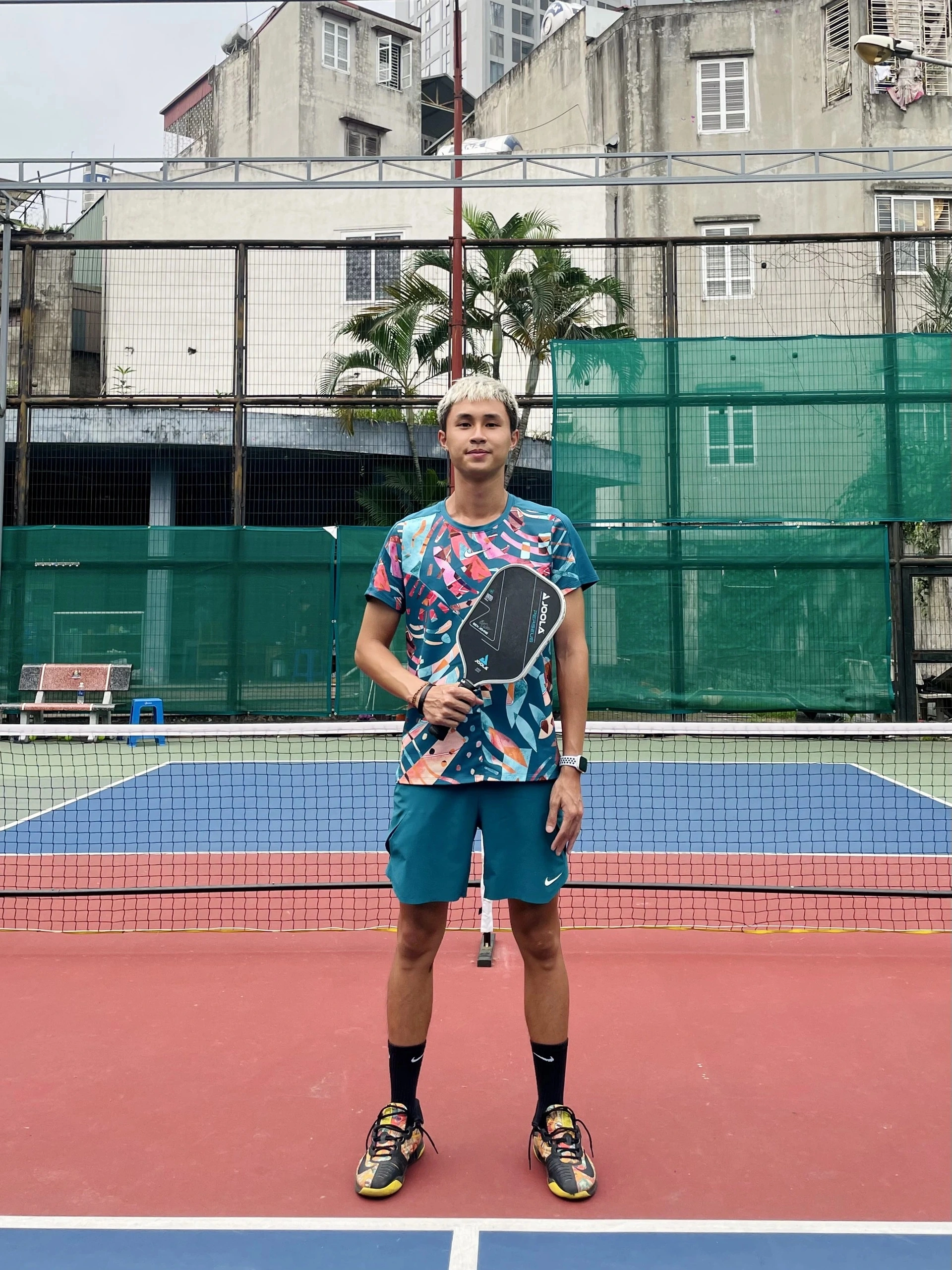Người trẻ chi trăm triệu sắm đồ pickleball: Mặc đẹp không phải để "sống ảo"