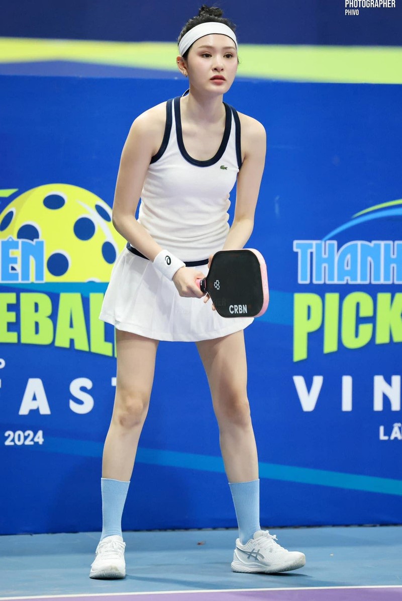 Người trẻ chi trăm triệu sắm đồ pickleball: Mặc đẹp không phải để "sống ảo"