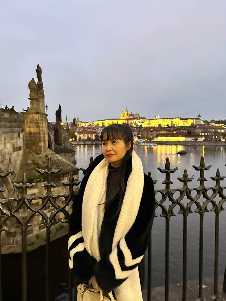 Ca sĩ Trang Nhung