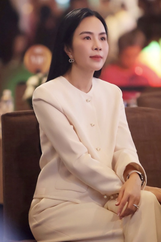 Doanh nhân Lưu Nga 
