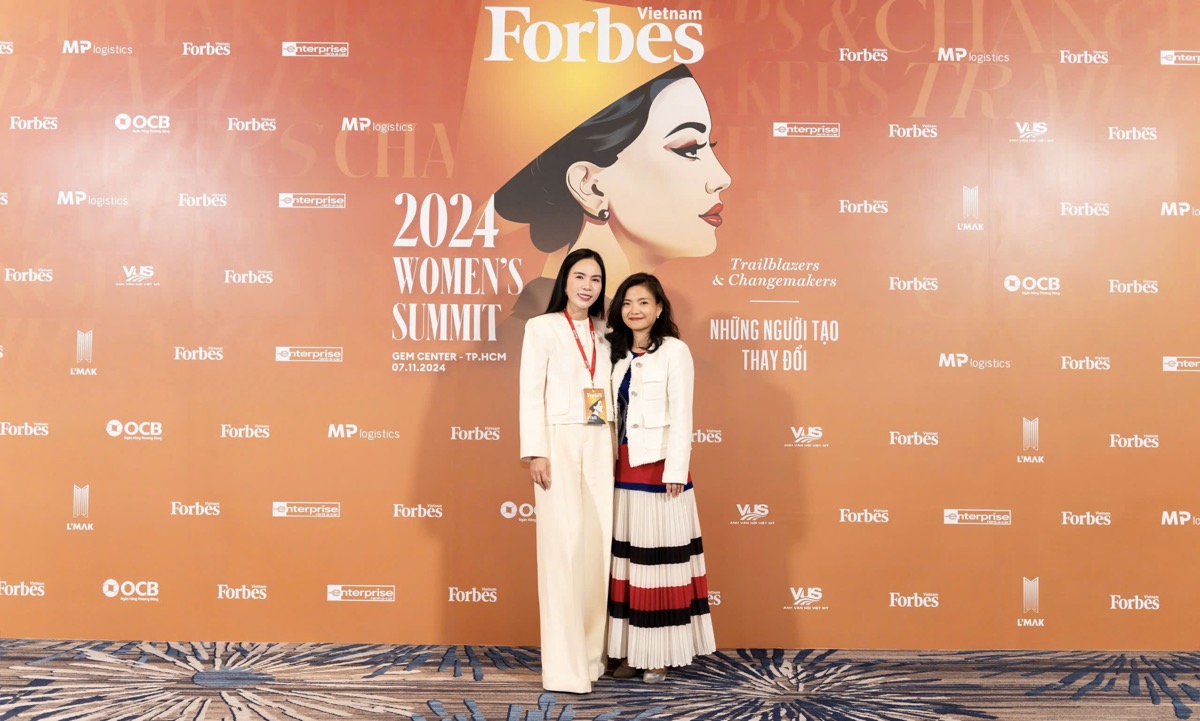 Doanh nhân Lưu Nga 