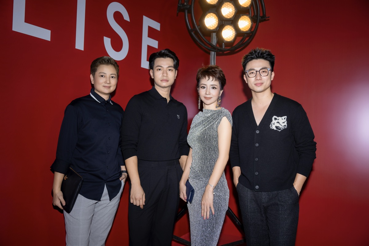Show thời trang Timeless