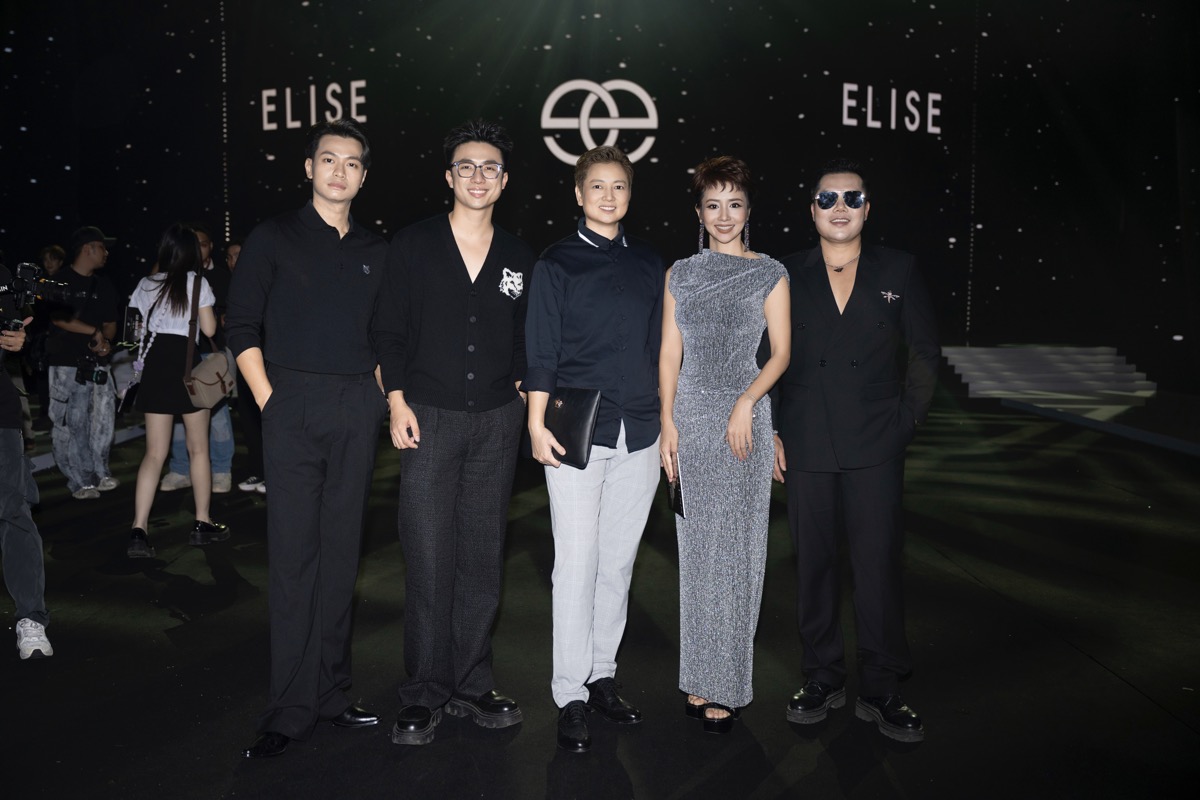 Show thời trang Timeless
