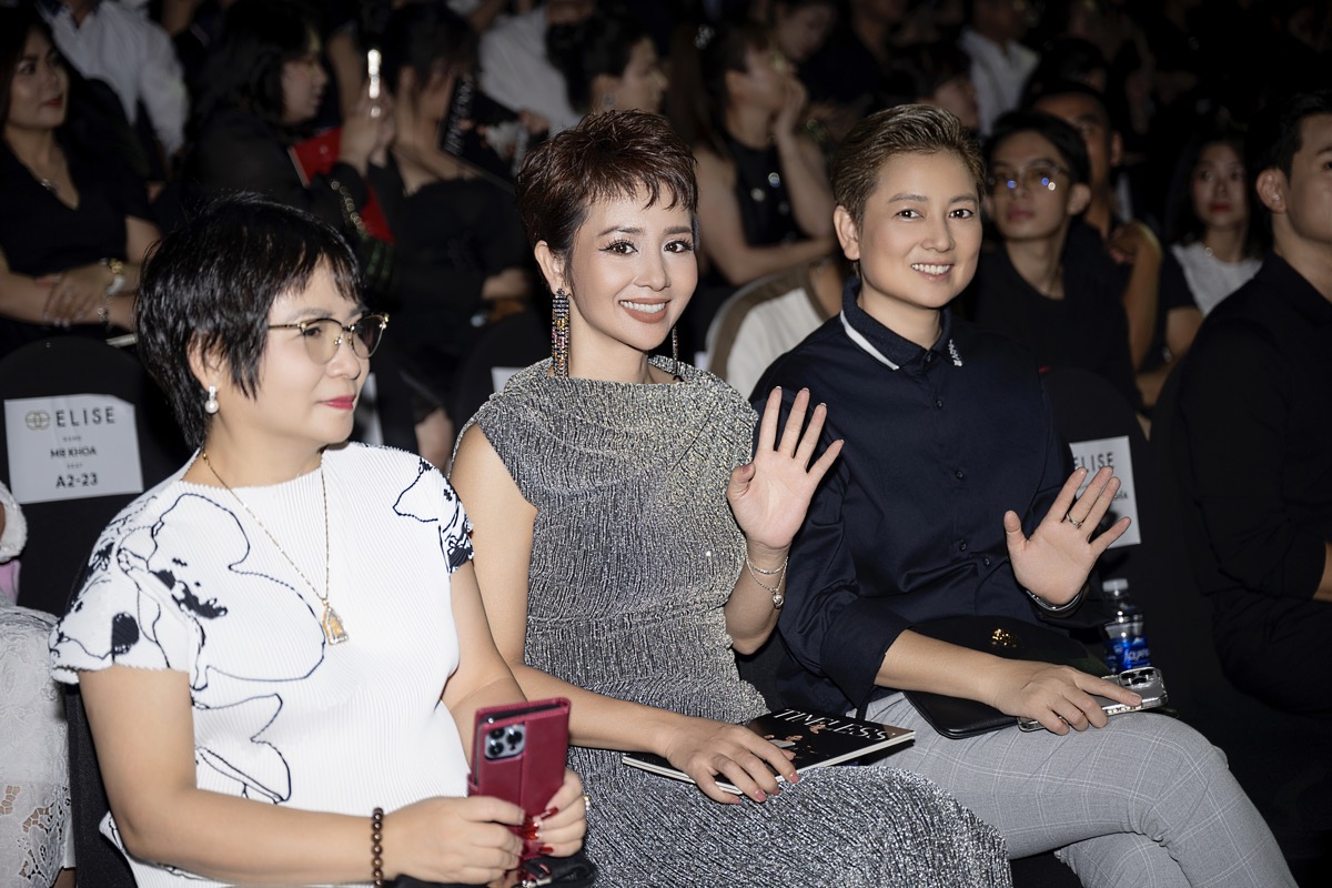 Show thời trang Timeless
