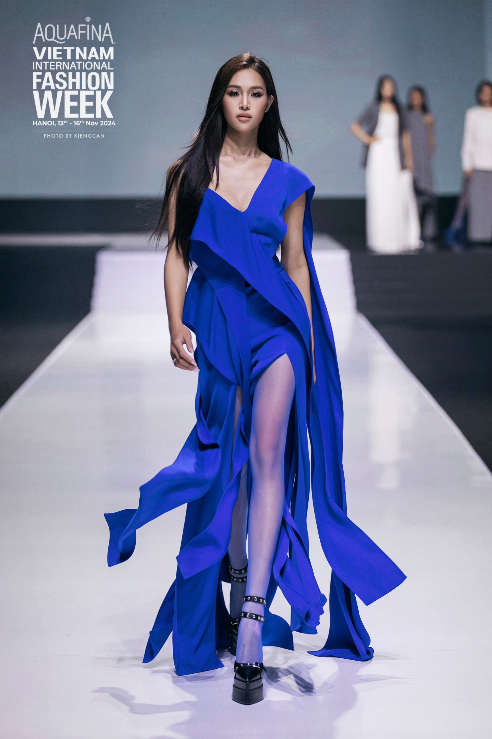 Người mẫu Minh Anh