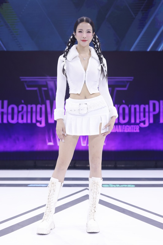 Chị đẹp Diệp Lâm Anh