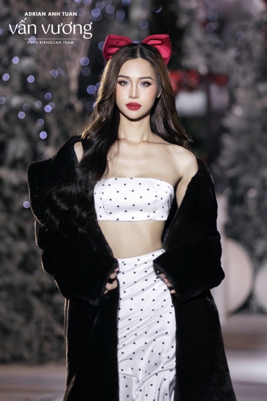 Người mẫu Minh Anh