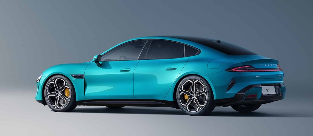 Lần đầu tiên làm ô tô điện, Xiaomi tự tin "gạt giò" được cả Porsche Taycan với coupe 4 cửa điện SU7