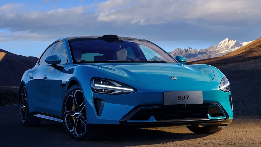 Lần đầu tiên làm ô tô điện, Xiaomi tự tin "gạt giò" được cả Porsche Taycan với coupe 4 cửa điện SU7
