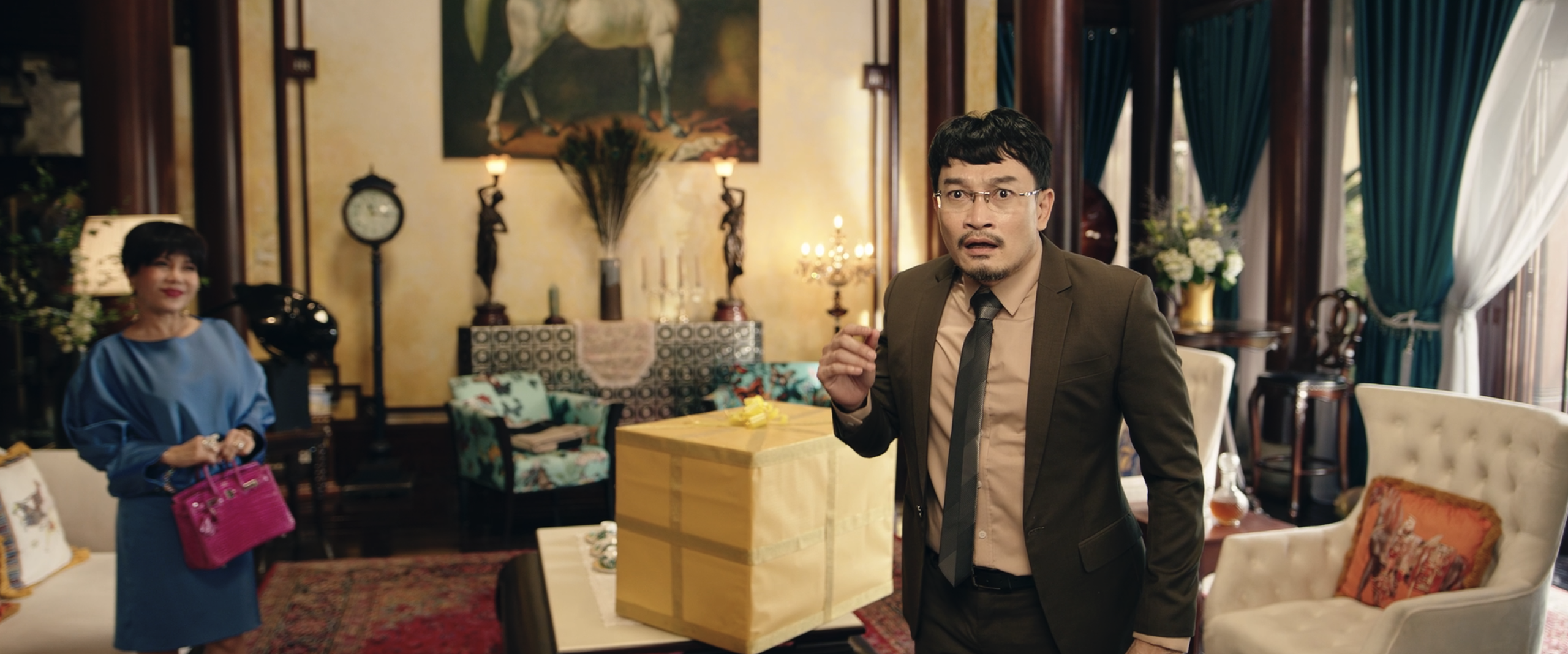 Review phim Trà năm 2024 rồi mà vẫn còn những thảm họa 18+ như thế này