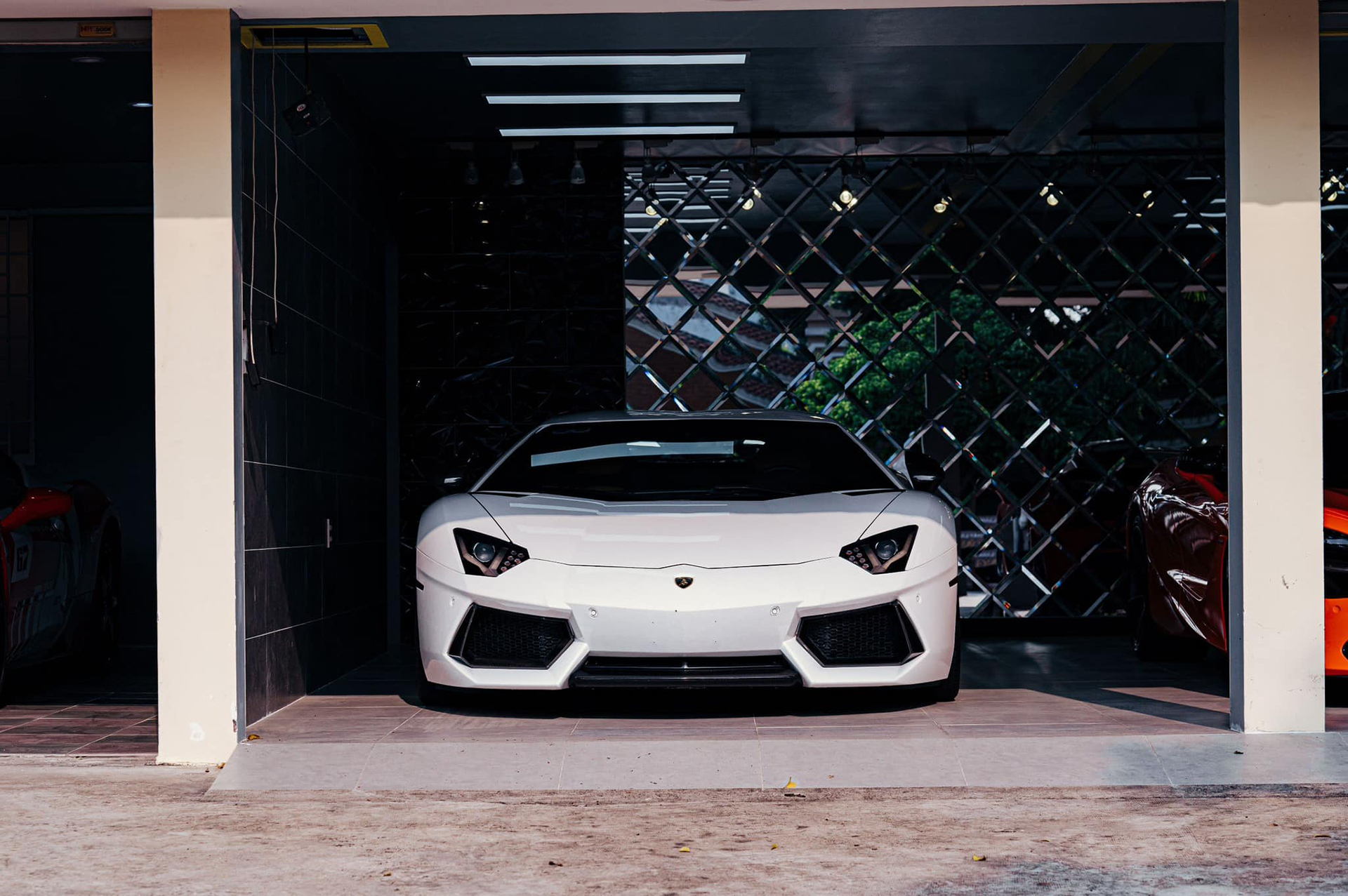 Bán Ferrari 488, đại gia An Giang chi tiếp hơn 30 tỷ mua về bộ ba siêu xe
