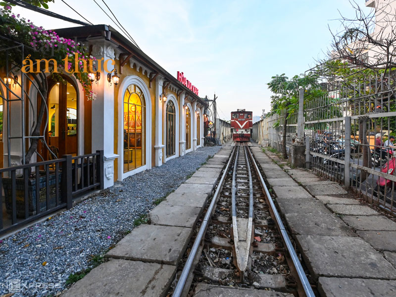 Quán cà phê đường tàu