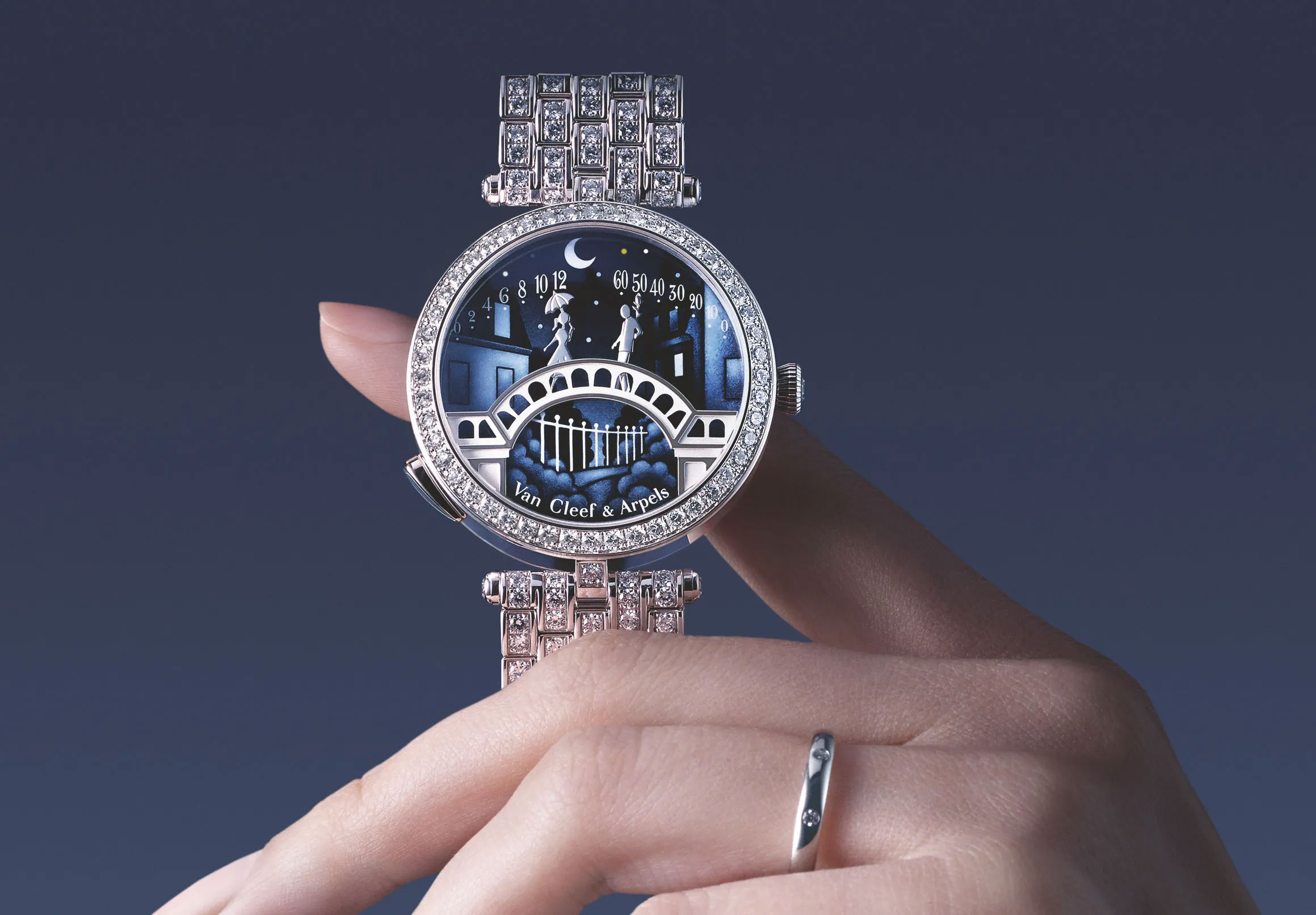 Van Cleef & Arpels kể chuyện tình với đồng hồ Pont des Amoureux