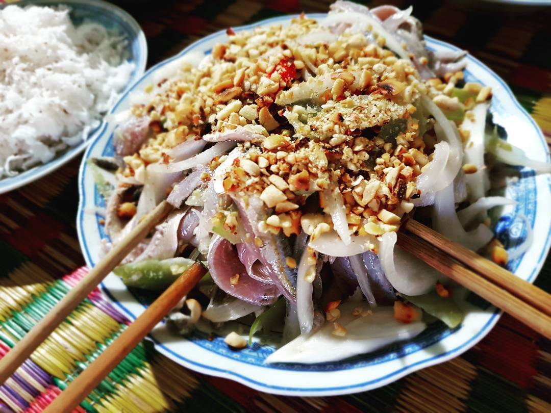 Đầu bếp Mỹ Chad Kubanoff xuýt xoa với món đặc sản Phú Quốc