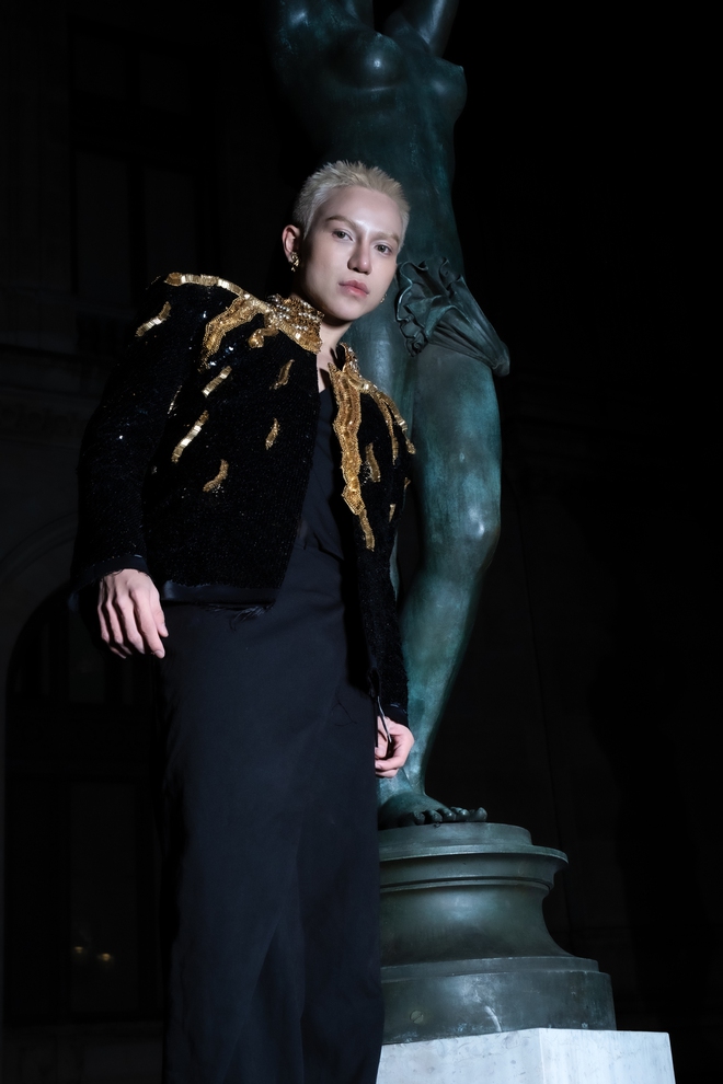 Quỳnh Anh Shyn và Call Me Duy tất bật ở Paris Fashion Week