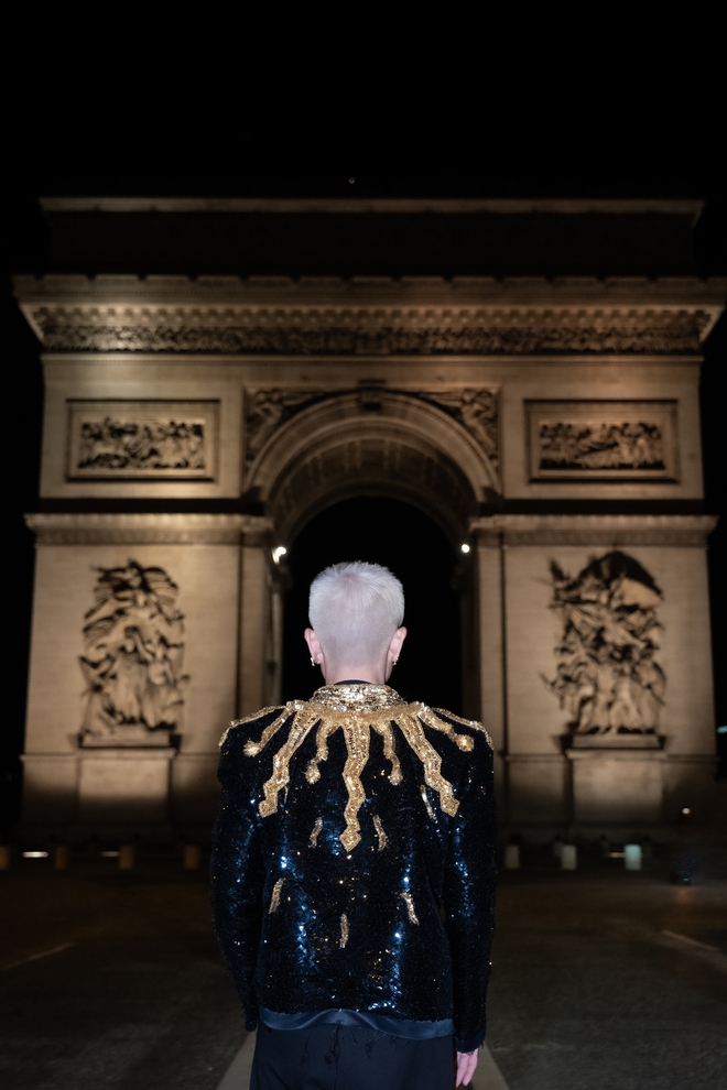 Quỳnh Anh Shyn và Call Me Duy tất bật ở Paris Fashion Week