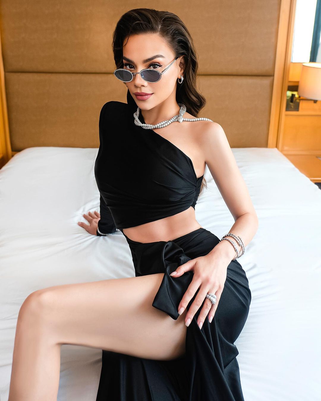 Hồ Ngọc Hà bật mí 2 bước chăm da body đón Tết