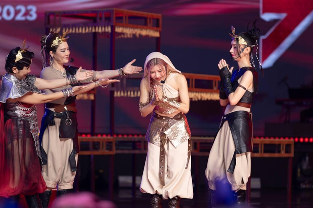 Chị đẹp đạp gió rẽ sóng: Trang Pháp tái xuất showbiz quá đỉnh