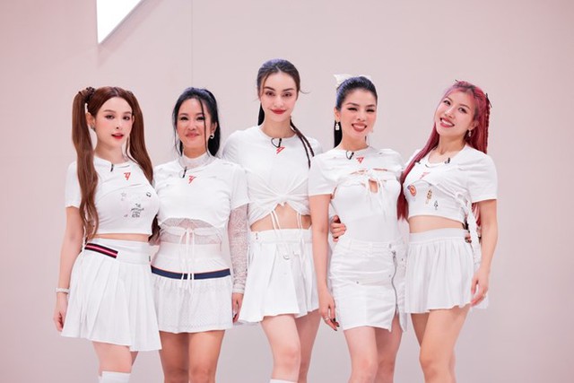 Chị đẹp đạp gió rẽ sóng: Trang Pháp tái xuất showbiz quá đỉnh