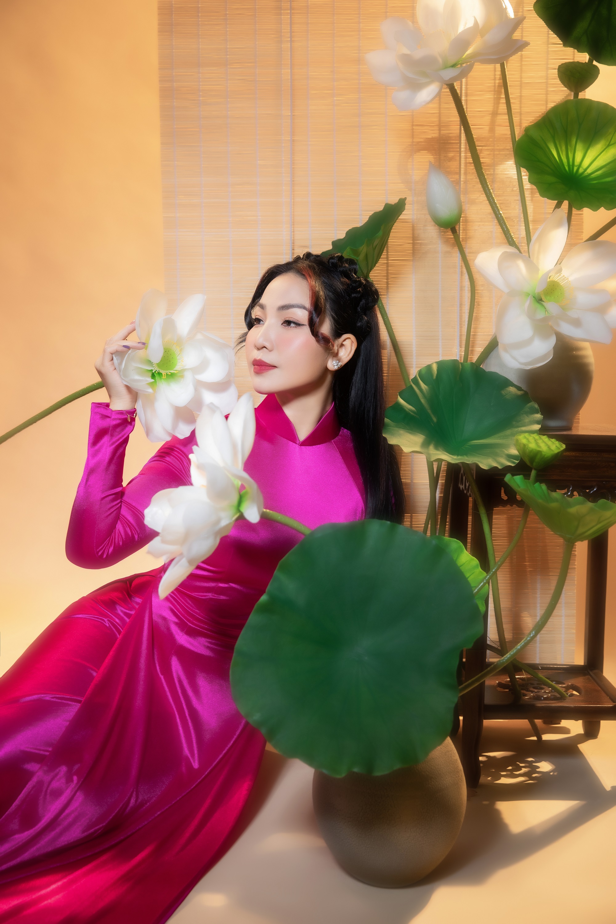 Ca sĩ Khánh Loan ra MV mới