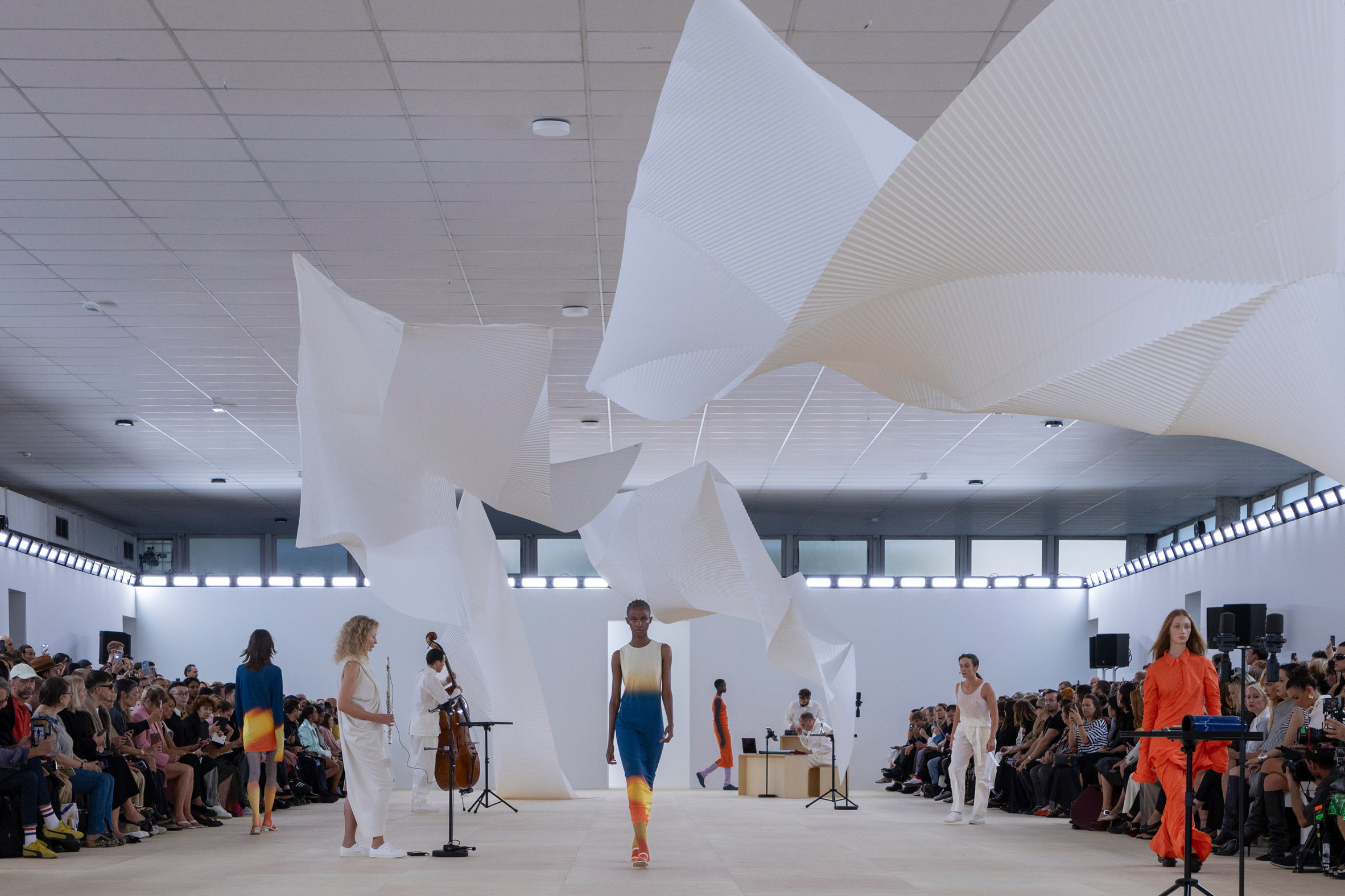 Thương hiệu Issey Miyake