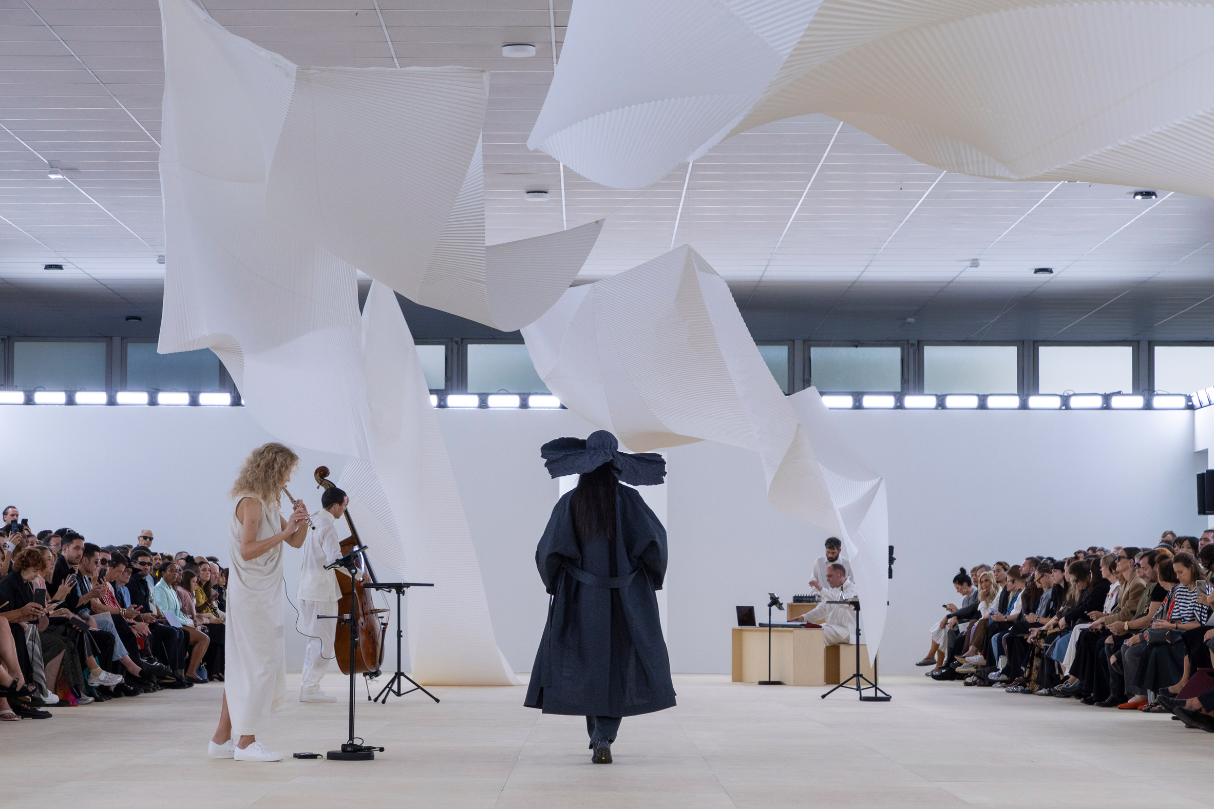 Thương hiệu Issey Miyake