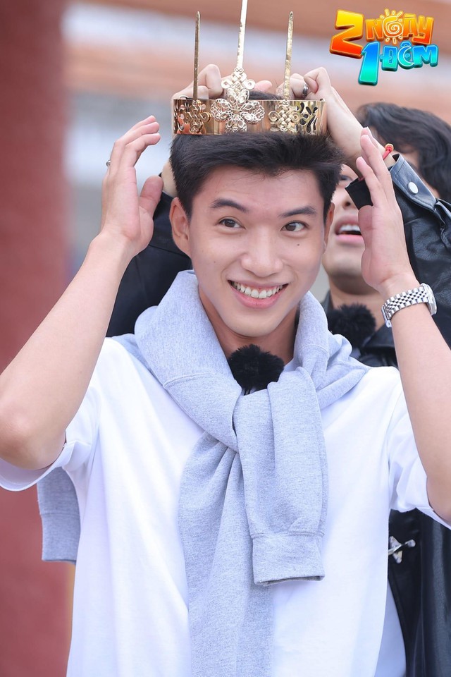 HIEUTHUHAI giờ còn đi diễn hài!