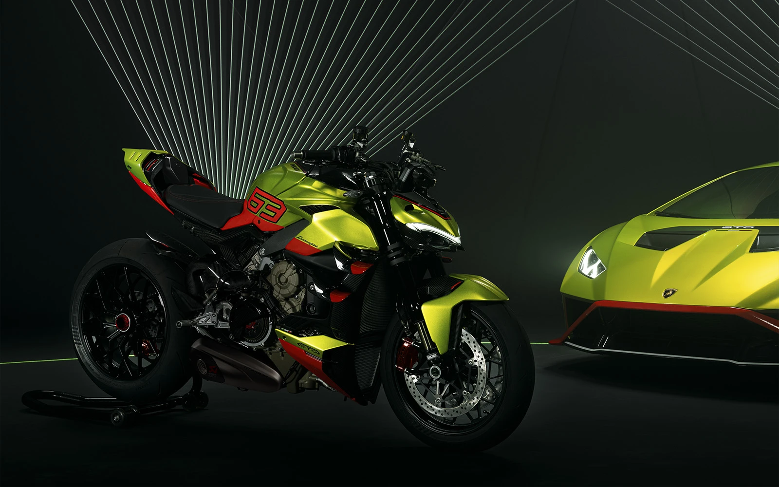 Ducati Streetfighter V4 Lamborghini - mô tô giá hơn 2 tỉ đồng về tay ba khách hàng Việt Nam