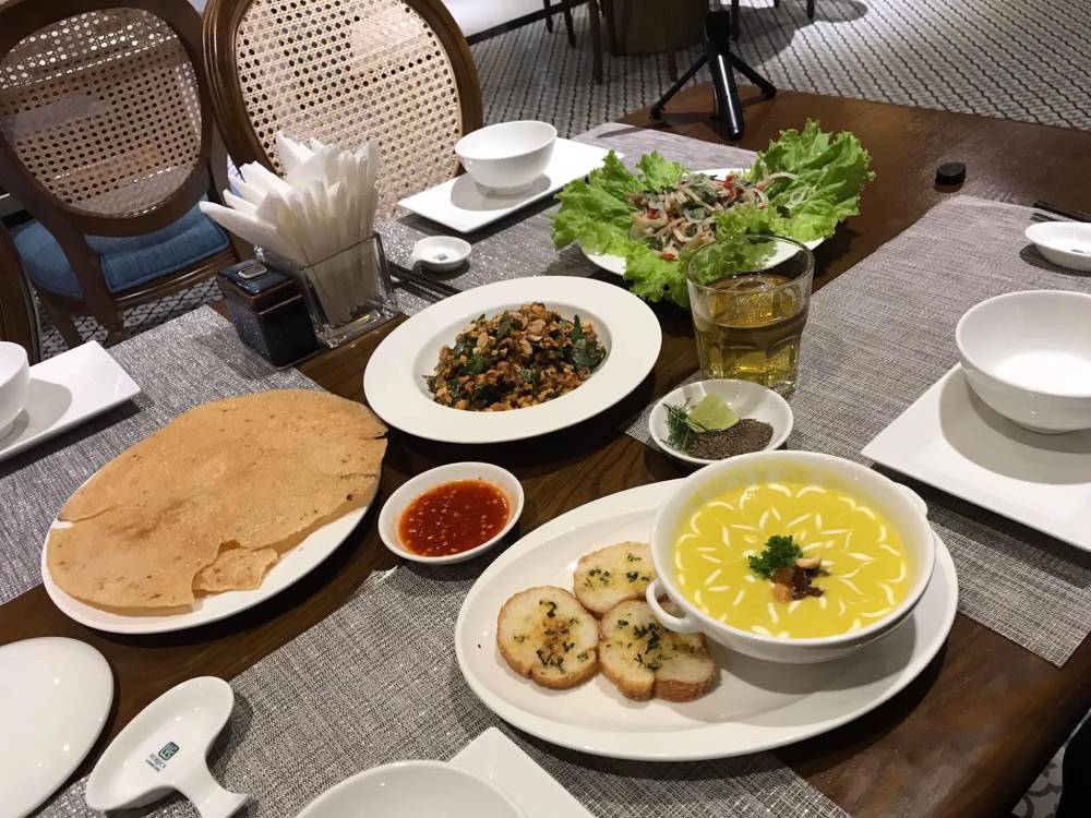 7 nhà hàng chay ngon với ẩm thực đẹp mắt ở Sài Gòn