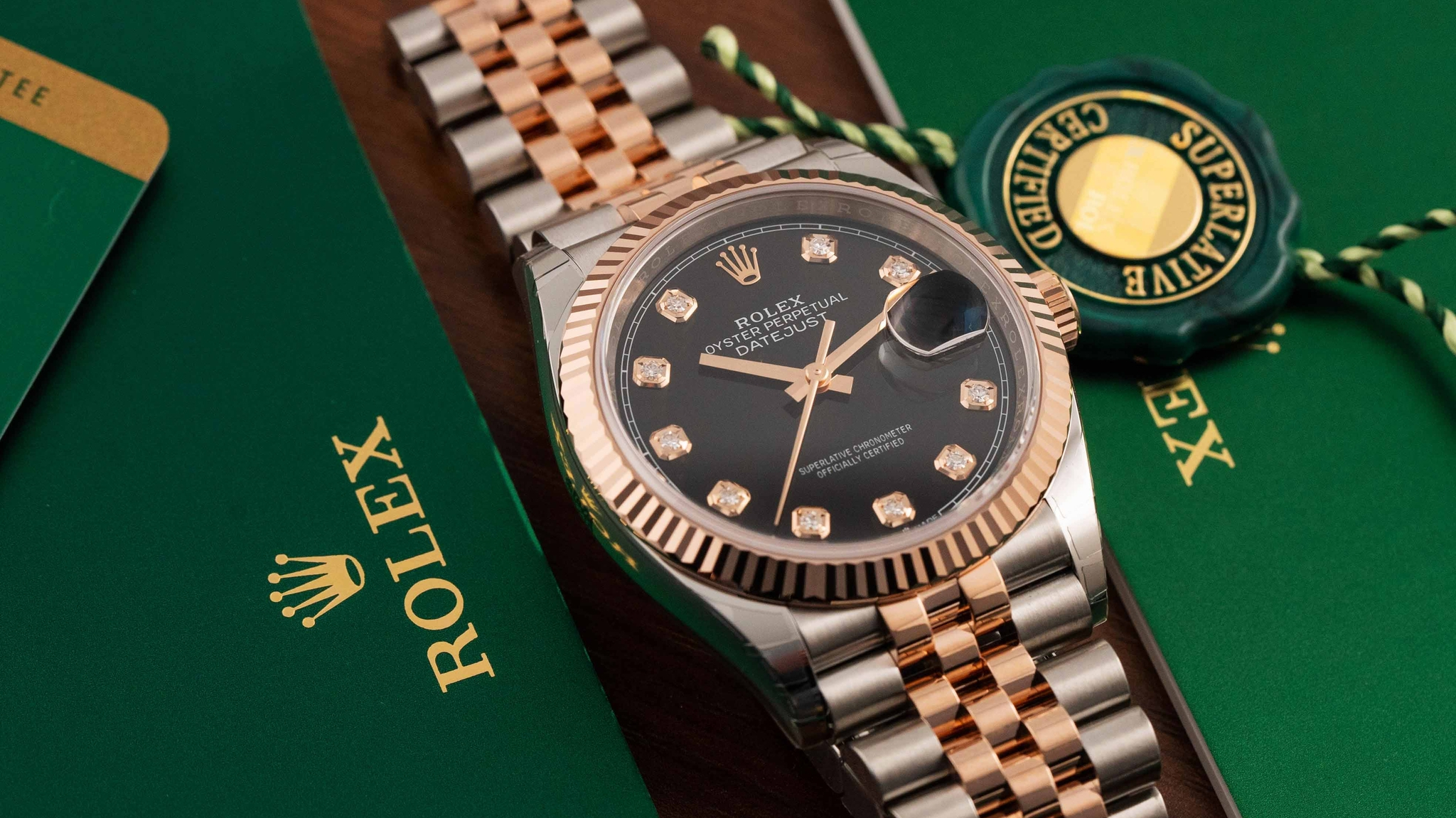 Tặng đồng hồ Rolex có giữ chân được nhân viên?
