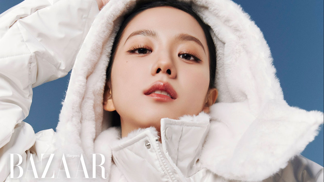 Jisoo (BLACKPINK) khẳng định vị thế fashionista khi hoạt động Solo