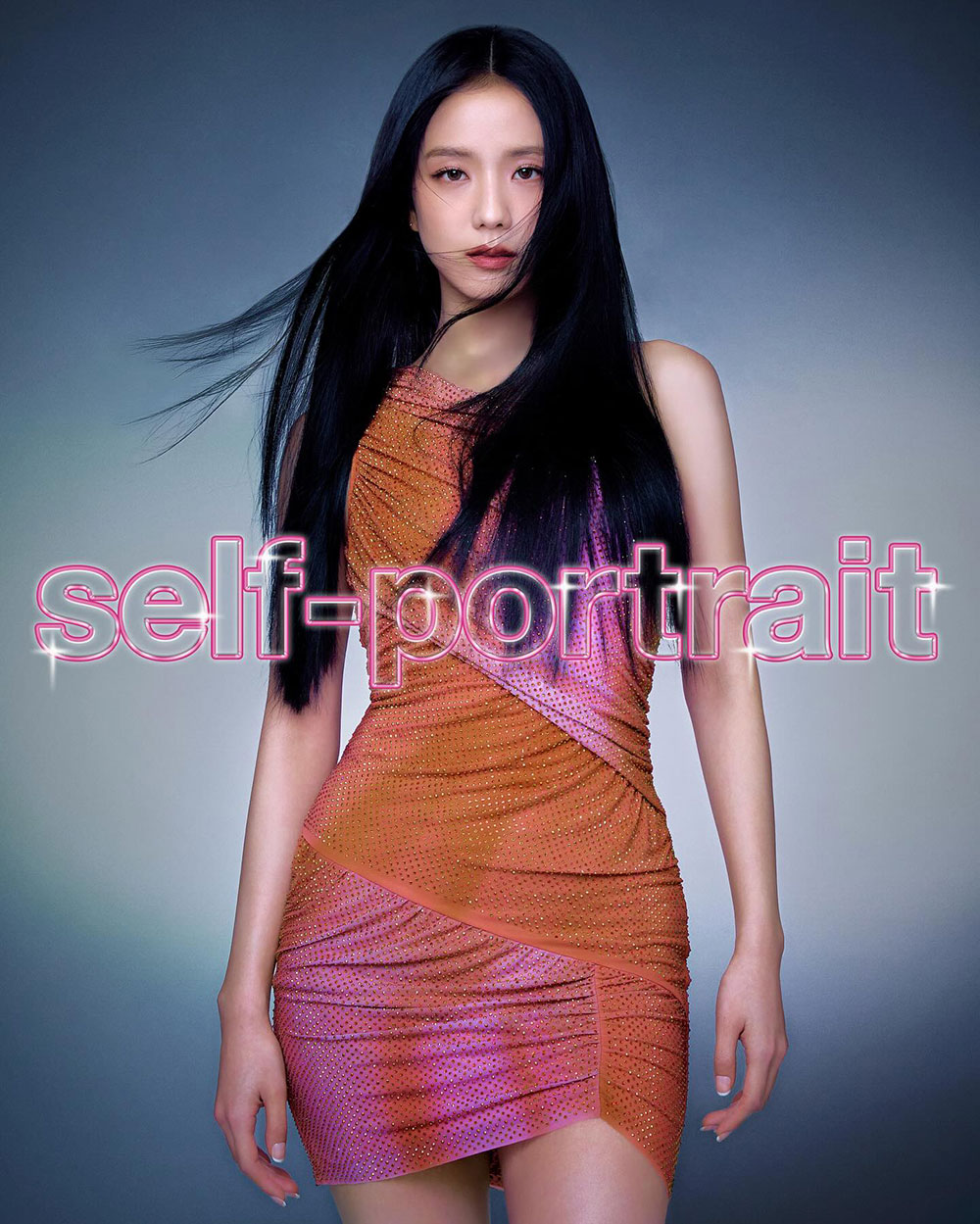 Jisoo (BLACKPINK) khẳng định vị thế fashionista khi hoạt động Solo