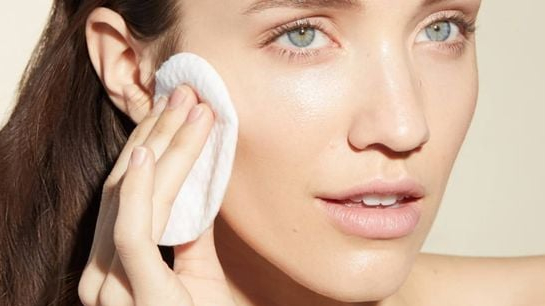 Top 5 kem chống nắng cho da dầu mụn giá rẻ