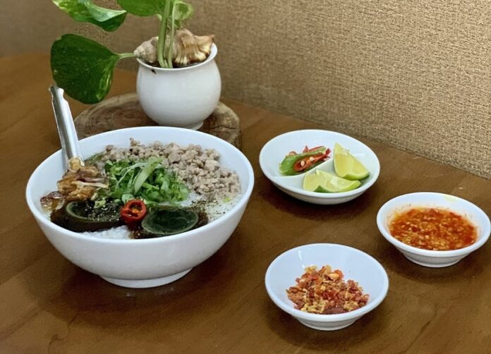 Cháo bò Đà Nẵng 