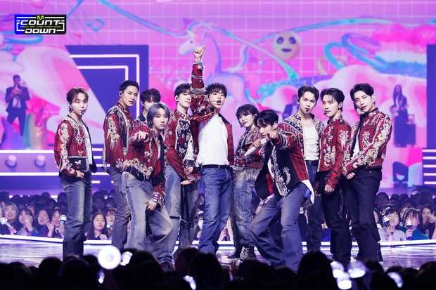 Nhóm nhạc kế nhiệm BTS cày cật lực và còn xác nhận comeback