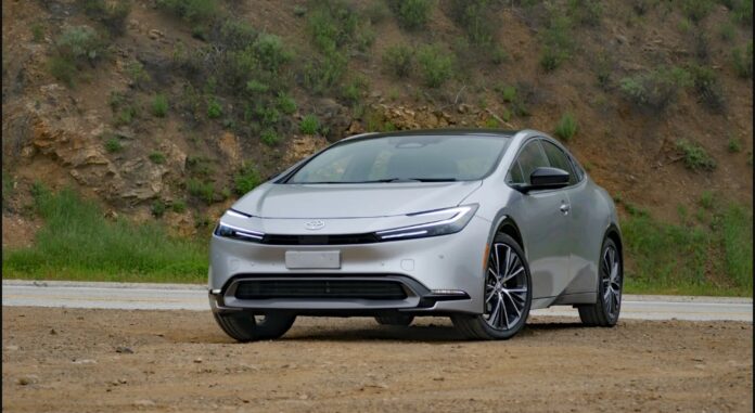 Toyota Prius 2024
