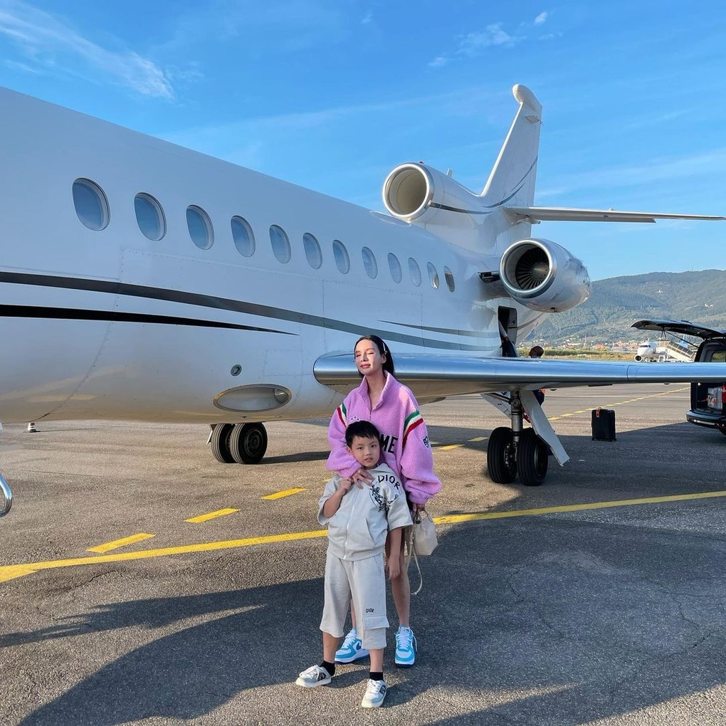 Cuộc sống 3 rich kid Singapore