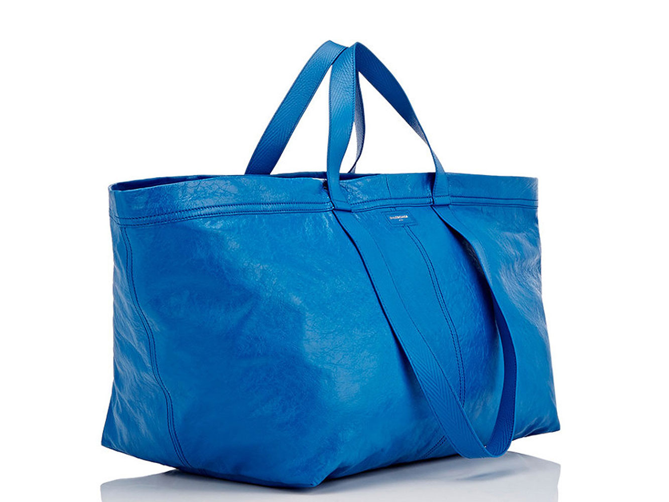 Vòng tay cuộn băng dính của Balenciaga có đáng 81 triệu đồng?