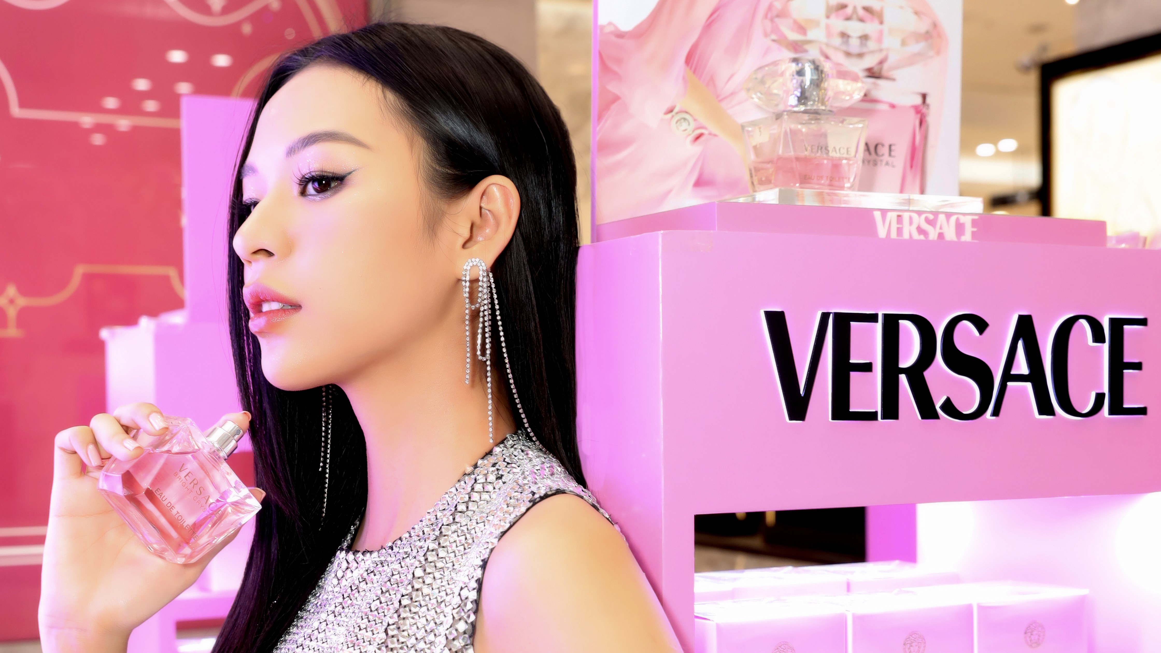 Nước hoa Versace Bright Crystal