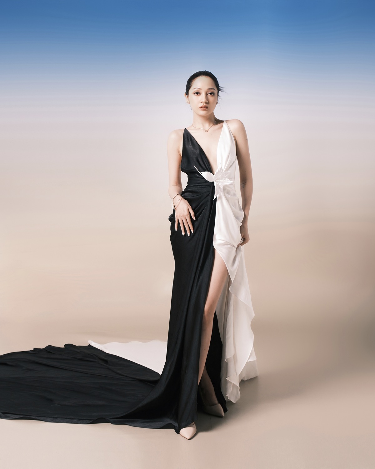 Bảo Anh trở lại đường đua âm nhạc cùng live concert Đức Huy "Những gì đến tự nhiên"