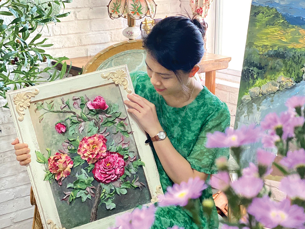 Làm tranh phù điêu hoa dành tặng ngày Quốc tế Phụ nữ 8/3