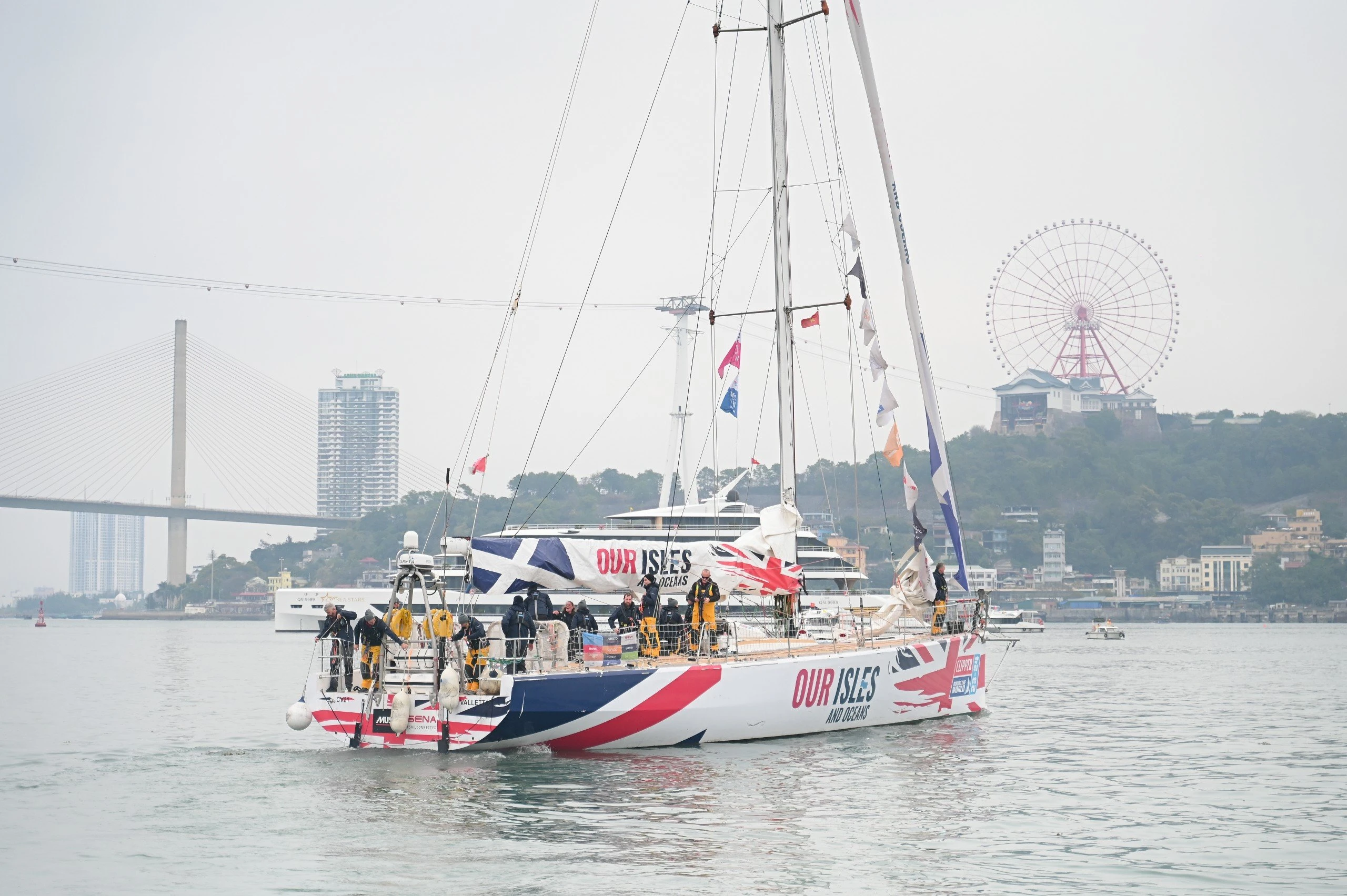 Đoàn đua thuyền buồm Clipper Race