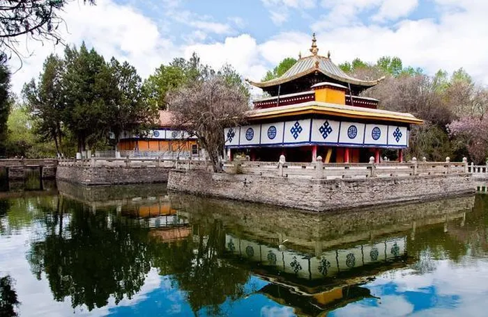 Cung điện Potala