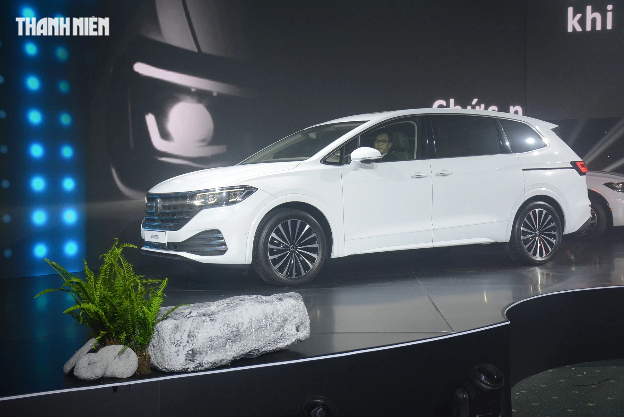 Giá từ 1,989 tỉ đồng, Volkswagen Viloran có gì hấp dẫn khách Việt?