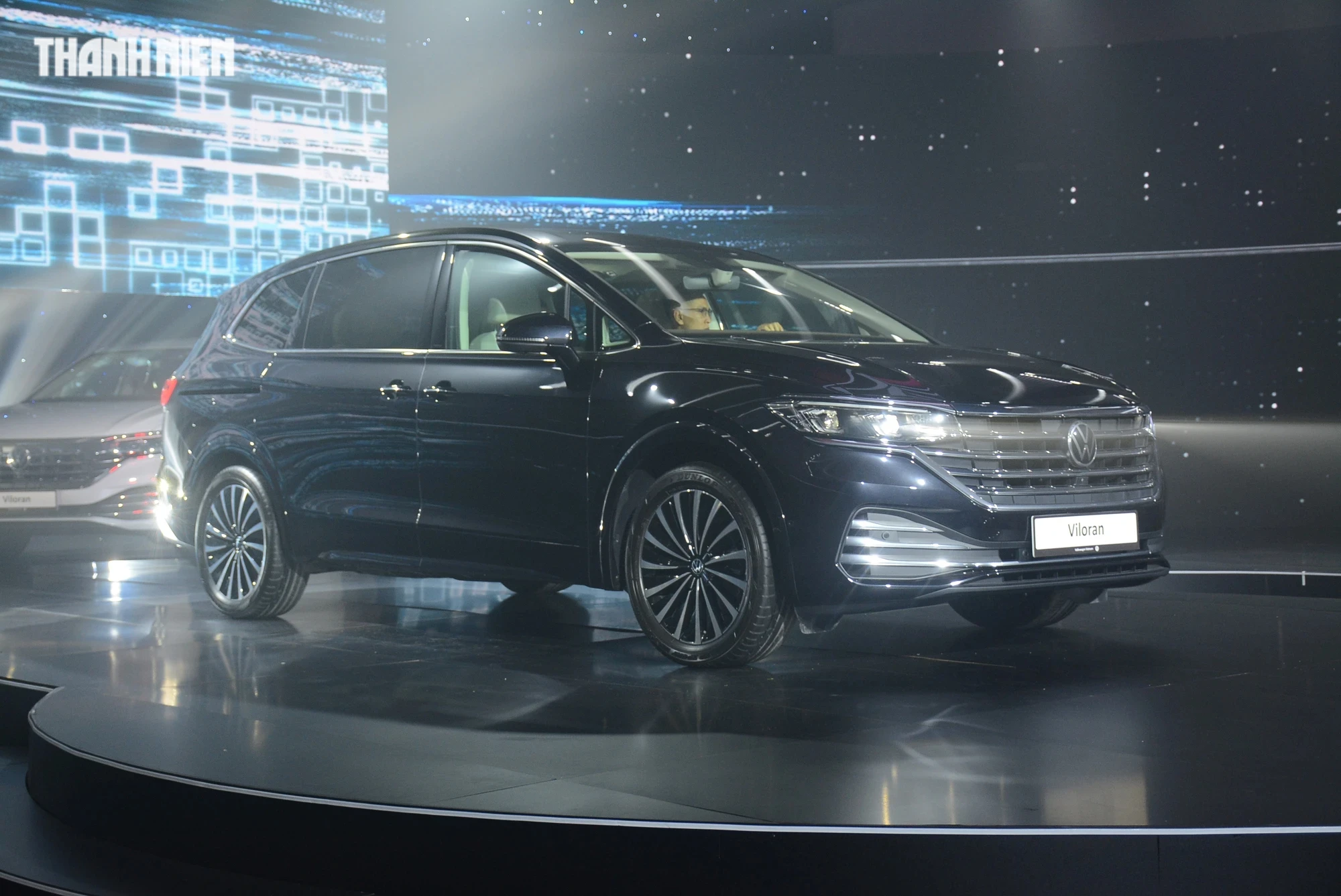 Giá từ 1,989 tỉ đồng, Volkswagen Viloran có gì hấp dẫn khách Việt?