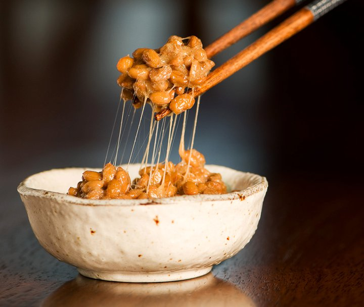 Natto, món ăn sáng và ăn xế giàu dinh dưỡng từ Nhật Bản